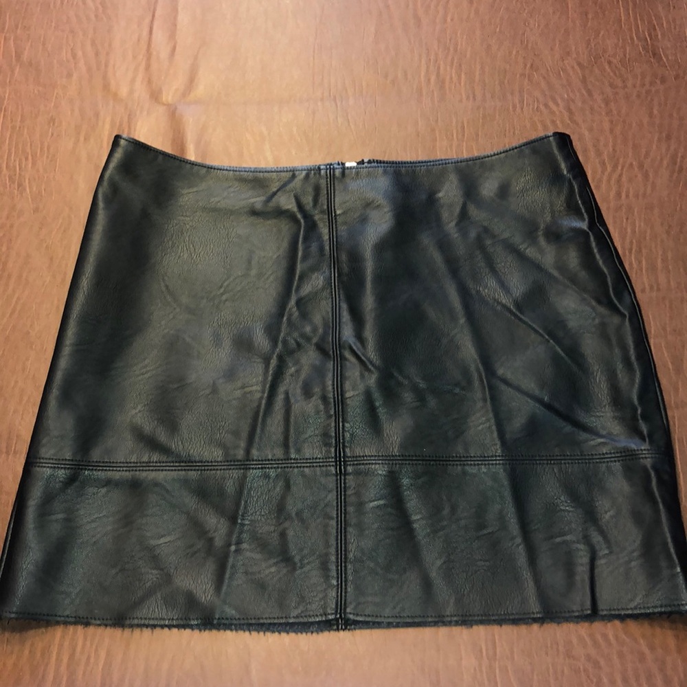 super comfortable leather skirt!